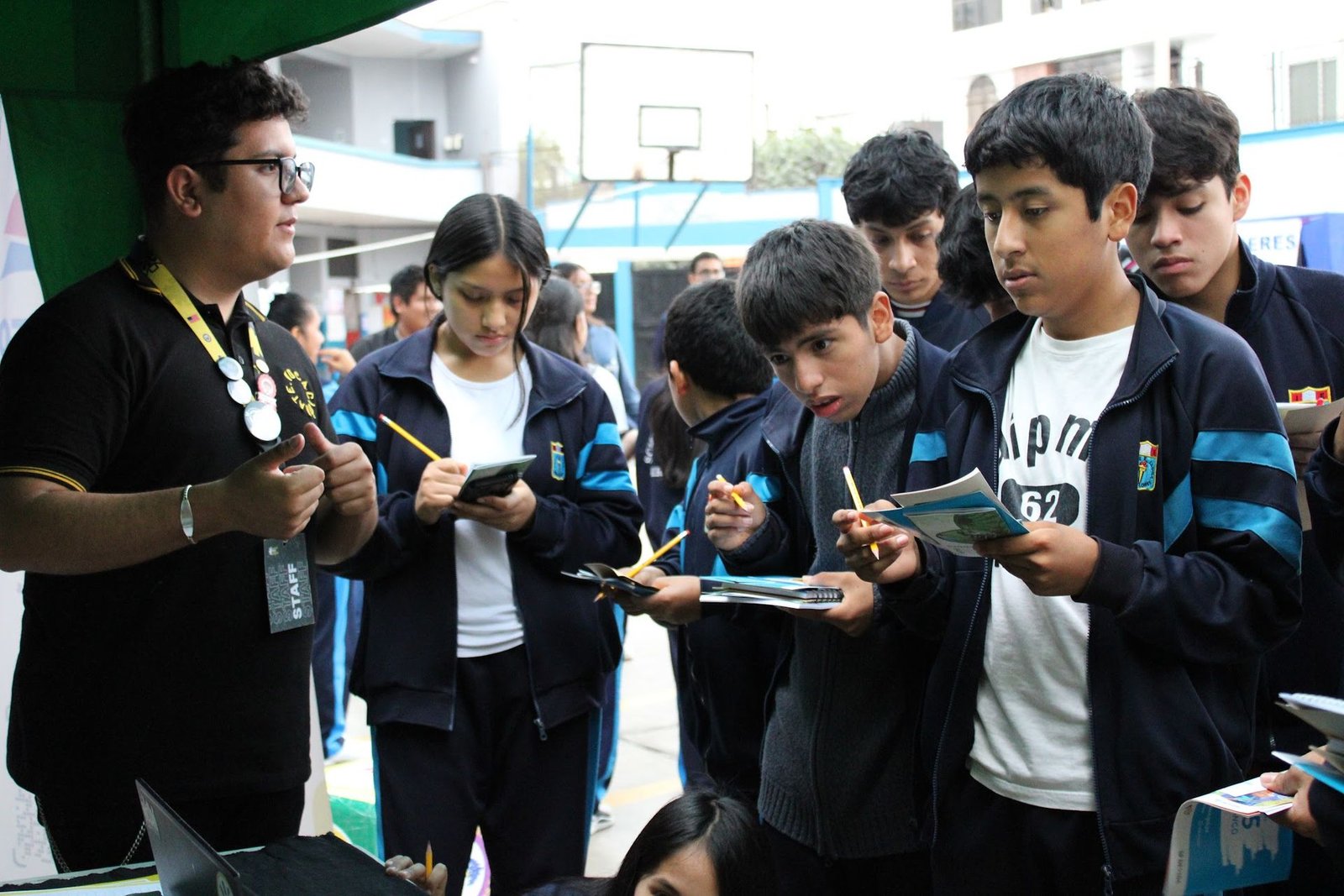 Voluntarios de Vocaci&oacute;nate en acci&oacute;n